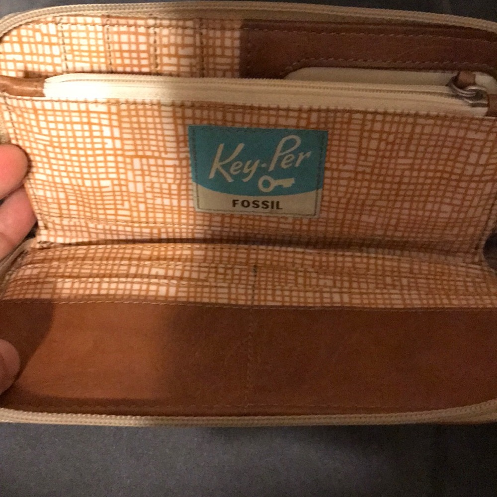 Fossil Wallet - image 2